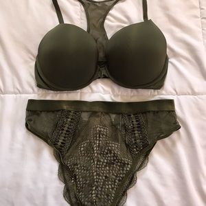 Victoria’s Secret Bra and Panty Set
